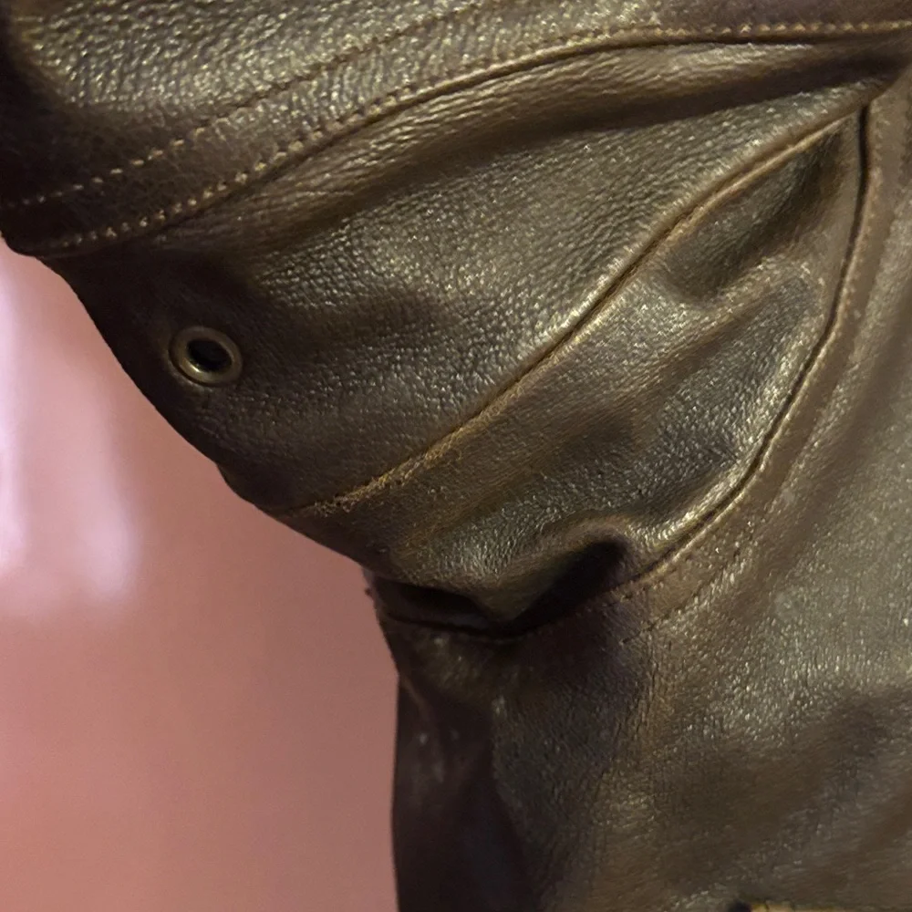 Wilson’s Vintage Classic Brown Leather Bomber - Picture 8 of 16